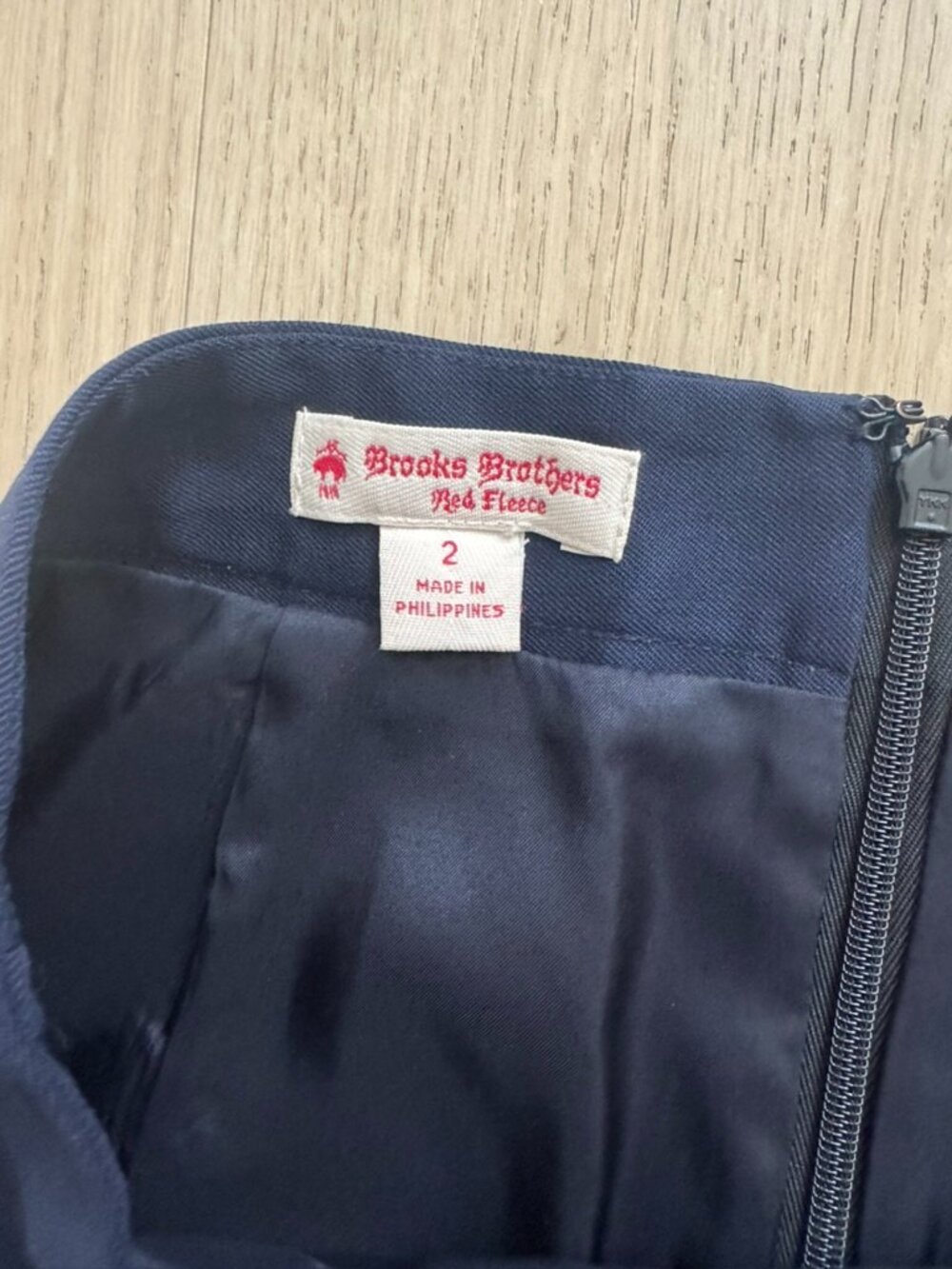 Brooks Brothers navy pencil skirt - Picture 4 of 5